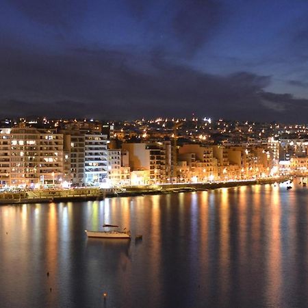 Luxe Apartment With Valletta And Harbour Views Sliema Kültér fotó