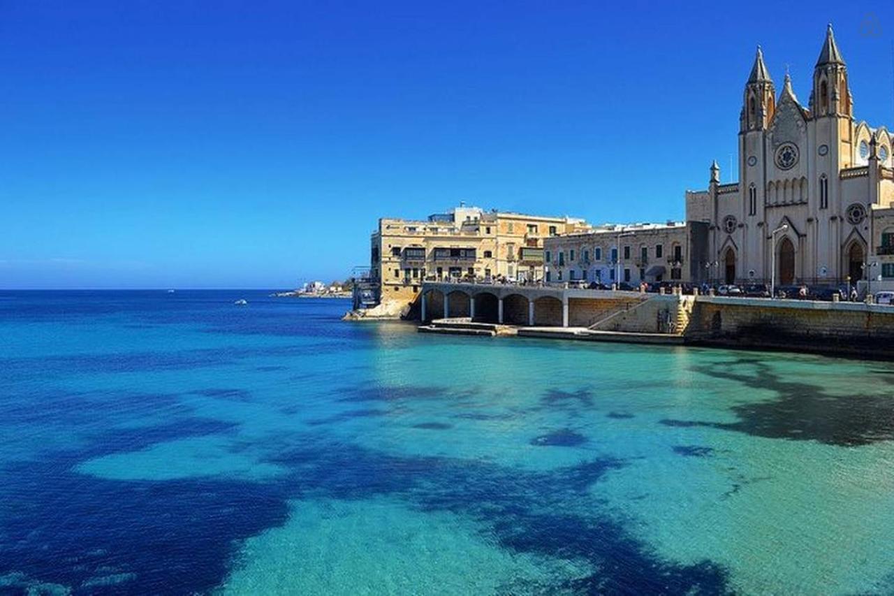 Luxe Apartment With Valletta And Harbour Views Sliema Kültér fotó