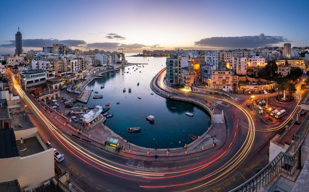 Luxe Apartment With Valletta And Harbour Views Sliema Kültér fotó