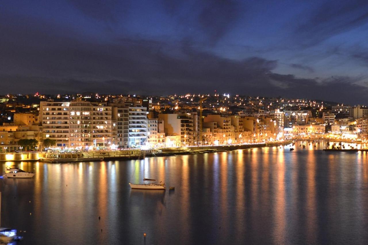 Luxe Apartment With Valletta And Harbour Views Sliema Kültér fotó