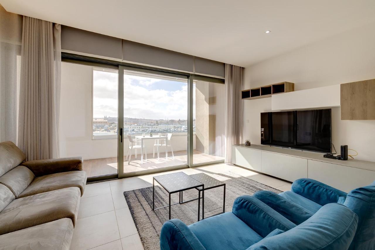Luxe Apartment With Valletta And Harbour Views Sliema Kültér fotó